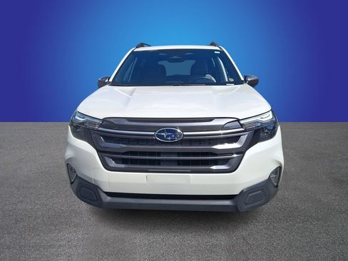 Used 2025 Subaru Forester Premium w/ Convenience Package #2 AWD/4WD image 2