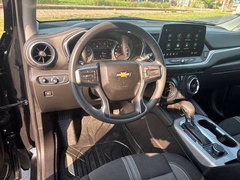 Used 2024 Chevrolet Blazer LT w/ Convenience Package FWD image 14