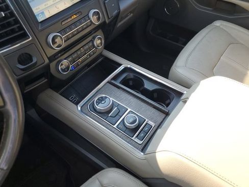 Used 2018 Ford Expedition Max Limited w/ Equipment Group 302A AWD/4WD image 33