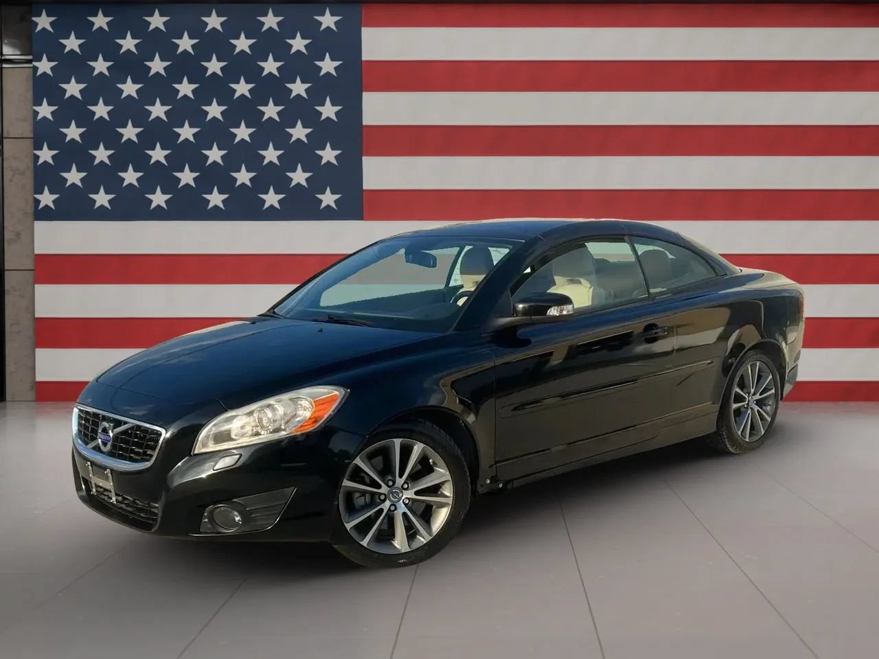 Used 2011 Volvo C70 T5 FWD image 4