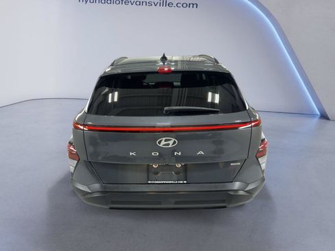 Certified 2024 Hyundai Kona SEL w/ Convenience Package AWD/4WD image 3