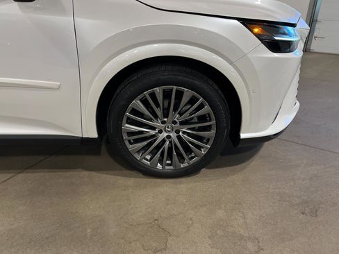 Used 2023 Lexus RX 350 AWD w/ Cold Area Package image 43