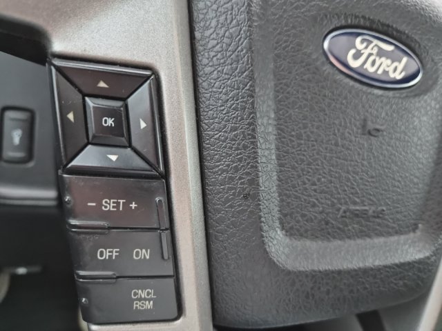 Used 2016 Ford Expedition Limited AWD/4WD image 19