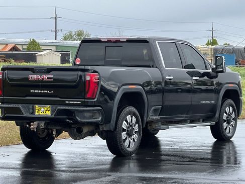 Used 2024 GMC Sierra 3500 Denali w/ Denali Reserve Package AWD/4WD image 4