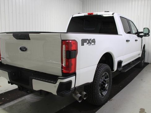 Used 2023 Ford F250 XL w/ STX Appearance Package image 6