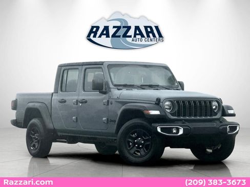New 2026 Jeep Gladiator Sport image 1