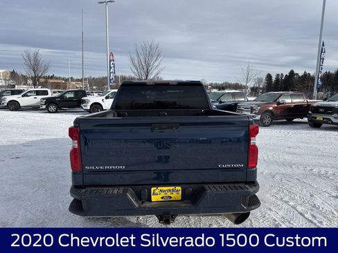 Used 2020 Chevrolet Silverado 1500 Custom w/ Custom Value Package image 7