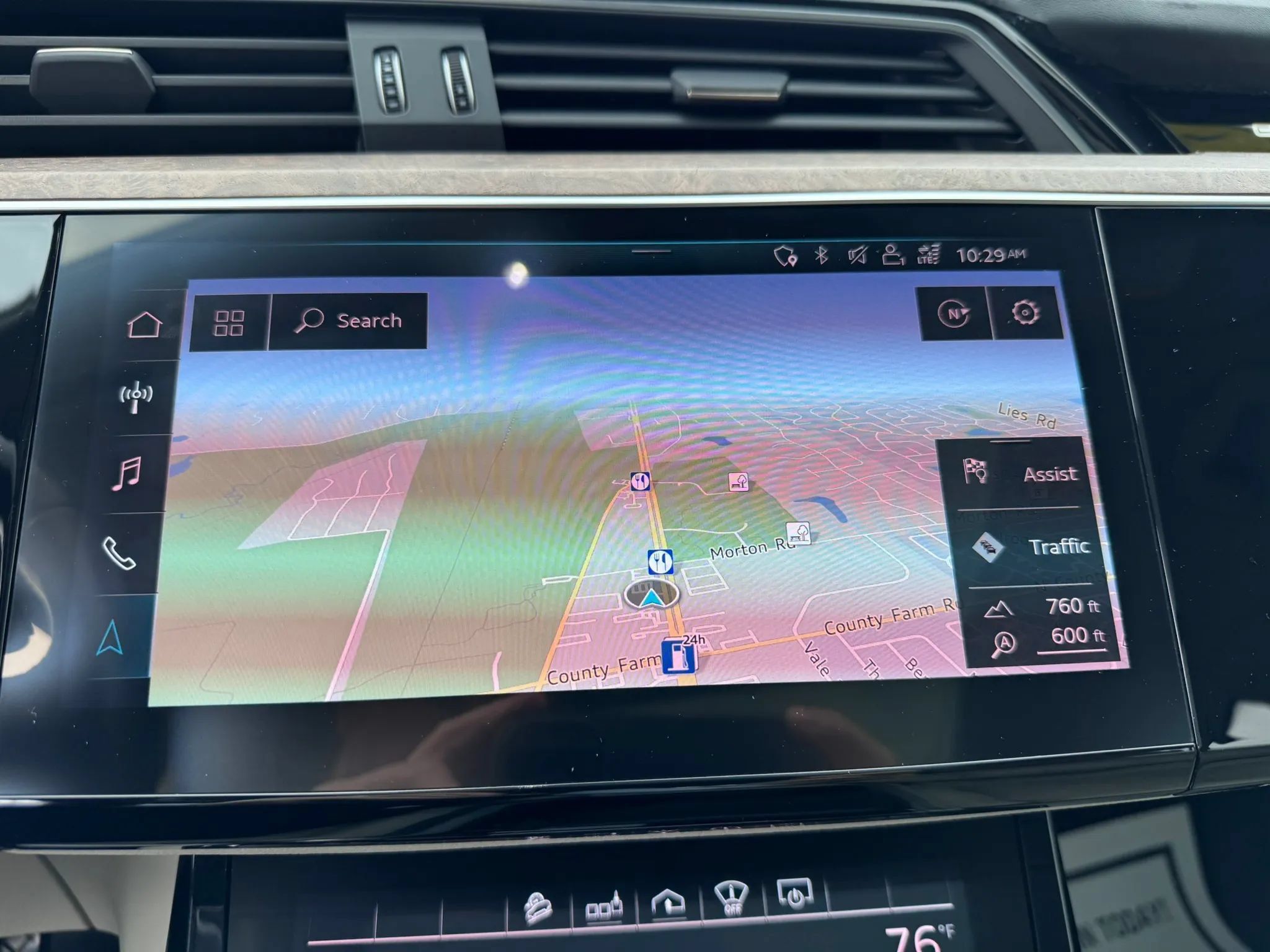 Used 2019 Audi e-tron Prestige w/ Prestige Package AWD/4WD image 18