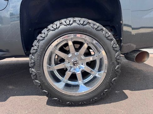 Used 2018 Chevrolet Silverado 1500 LTZ w/ Sport Package AWD/4WD image 29