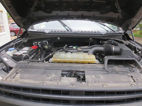 Used 2019 Ford F150 XL w/ Equipment Group 101A Mid AWD/4WD image 3