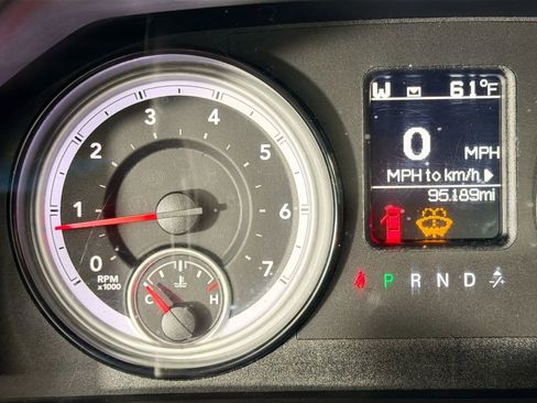 Used 2019 RAM 1500 Classic SLT image 13