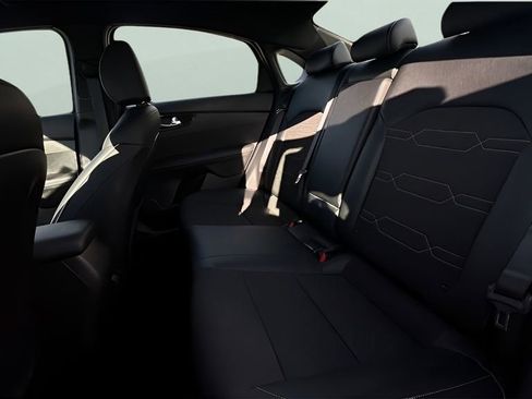 Used 2023 Kia Forte GT-Line w/ GT-Line Technology Package image 14