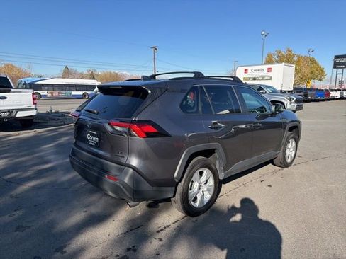 Used 2021 Toyota RAV4 LE image 6