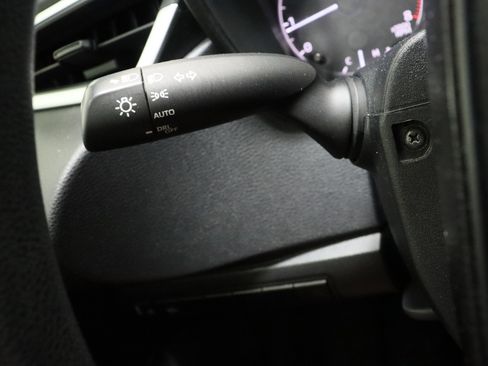 Used 2023 Toyota Corolla LE image 25