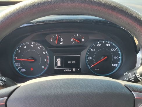 Used 2023 Chevrolet Traverse LS FWD image 25