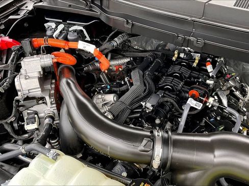 Used 2025 Ford F150 King Ranch w/ FX4 Off-Road Package image 32