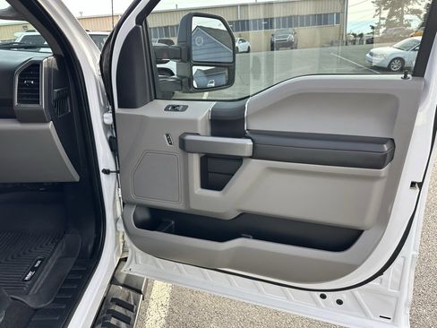 Used 2020 Ford F150 XLT image 19