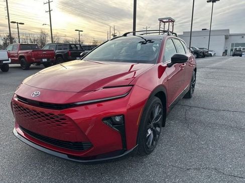 New 2025 Toyota Crown Signia image 1