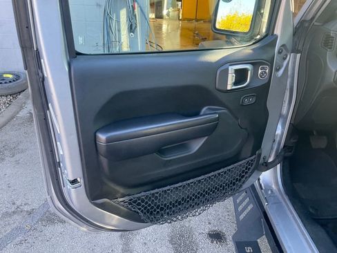 Used 2020 Jeep Wrangler Unlimited Sport S image 10