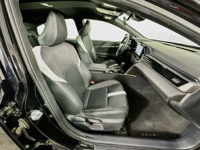 Used 2025 Toyota Camry SE FWD image 26