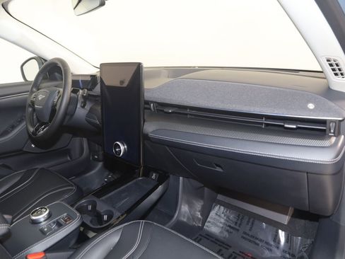Used 2023 Ford Mustang Mach-E Premium AWD/4WD image 39