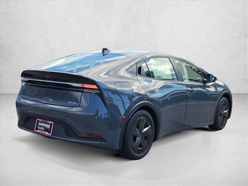 New 2026 Toyota Prius Plug-In Hybrid FWD image 2