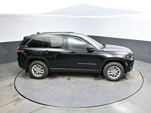 New 2026 Jeep Grand Cherokee Laredo AWD/4WD image 41