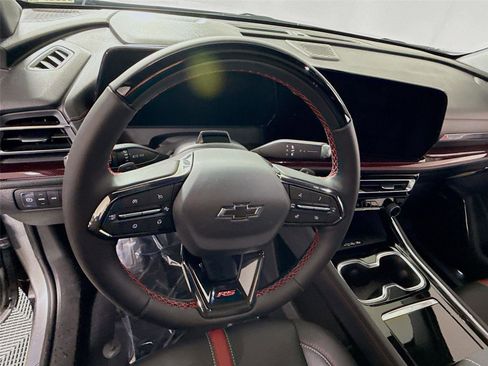 New 2026 Chevrolet Traverse RS image 6