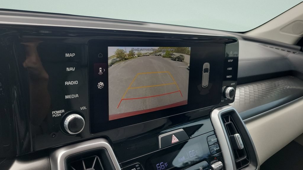 Used 2022 Kia Sorento S w/ Panoramic Sunroof Package FWD image 17