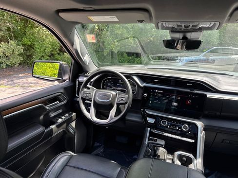 Used 2024 GMC Sierra 1500 Denali w/ Denali Reserve Package AWD/4WD image 32
