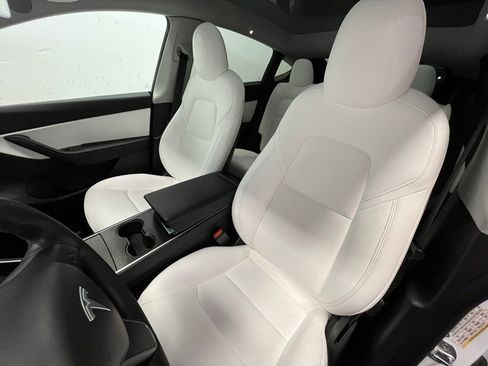 Used 2020 Tesla Model Y Performance image 11