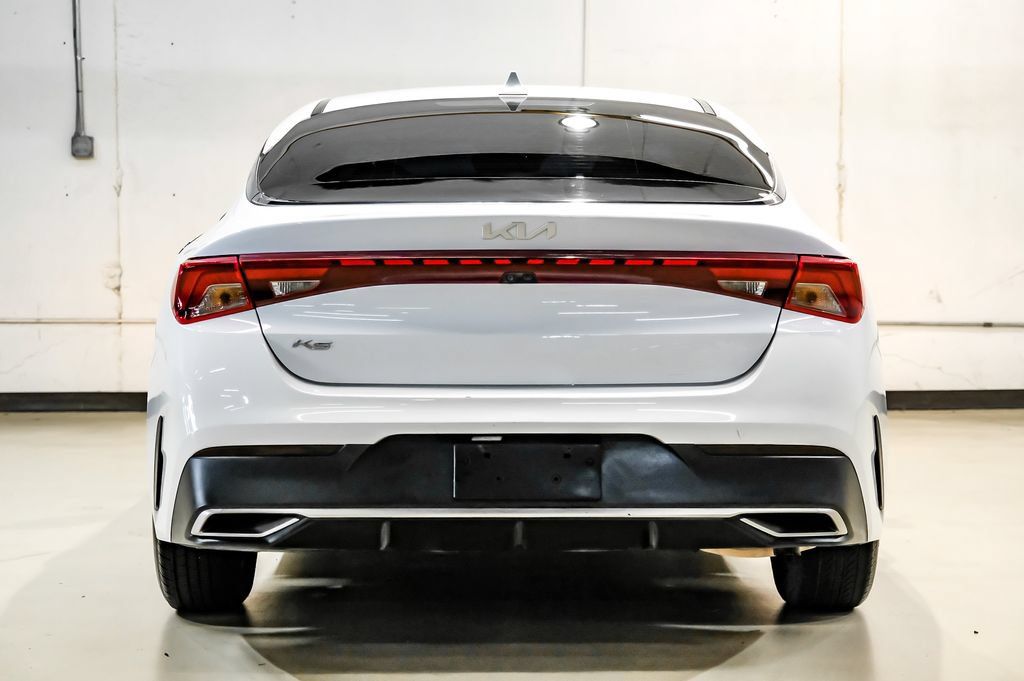 Used 2022 Kia K5 LX FWD image 11