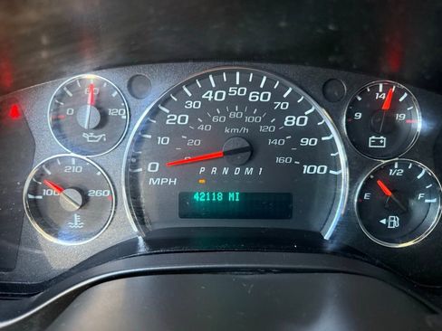 Used 2023 GMC Savana 2500 w/ Driver Convenience Package image 18