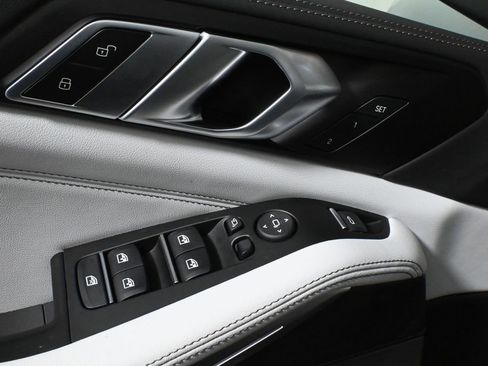 Used 2026 BMW X5 xDrive40i w/ Premium Package image 31