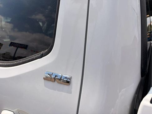 Used 2019 Toyota Tacoma SR5 RWD image 14