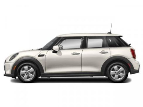 Used 2022 MINI Cooper 4-Door Hardtop image 3