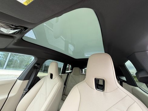 Used 2025 BMW iX xDrive50 w/ Convenience Package image 22