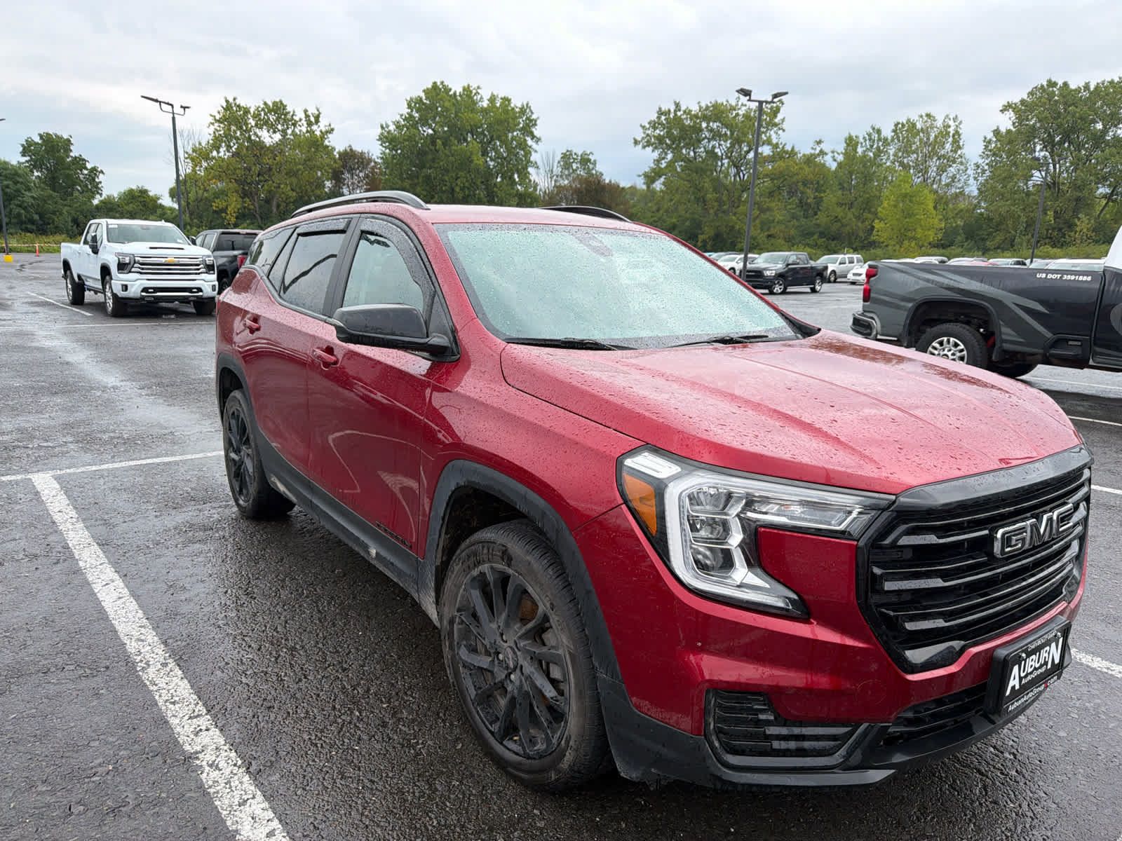 Used 2023 GMC Terrain SLE w/ Driver Convenience Package AWD/4WD image 18