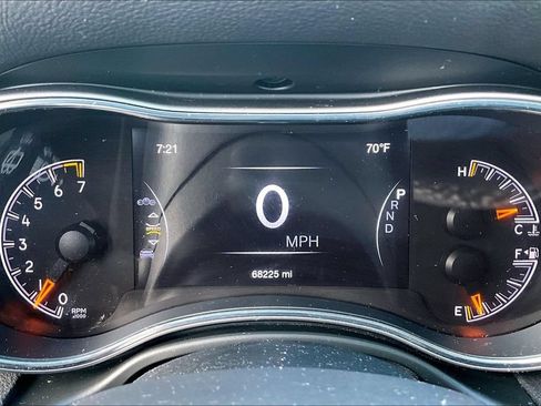 Used 2021 Jeep Grand Cherokee Limited AWD/4WD image 14
