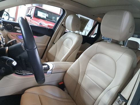 Certified 2022 Mercedes-Benz GLC 300 image 17