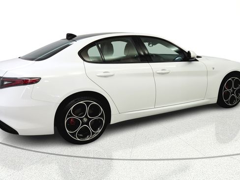 Used 2023 Alfa Romeo Giulia Ti w/ Active Assist Plus Package AWD/4WD image 7