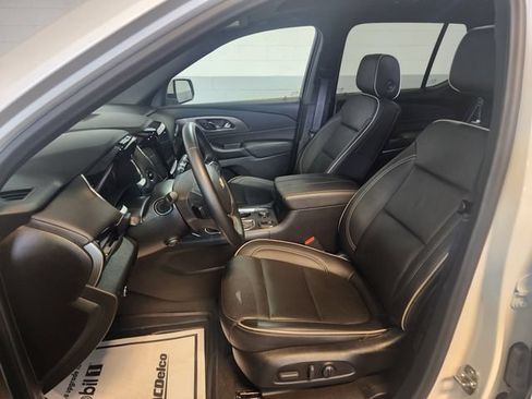 Certified 2023 Chevrolet Traverse Premier w/ LPO, Floor Liner Package AWD/4WD image 34