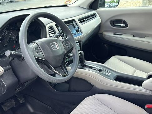 Used 2018 Honda HR-V LX image 25