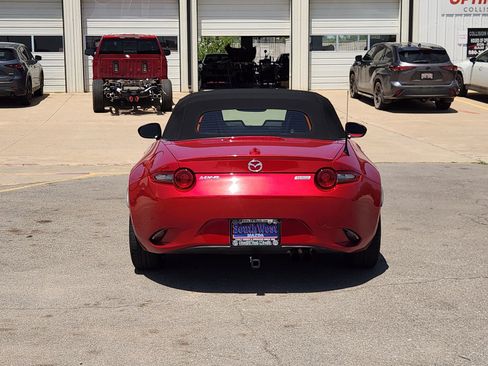 Used 2016 MAZDA MX-5 Miata Grand Touring RWD image 8