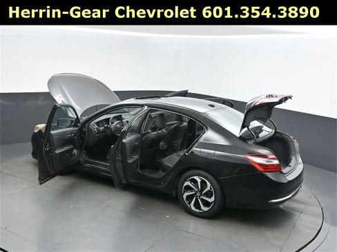 Used 2017 Honda Accord EX-L image 47