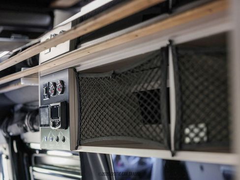 Used 2024 Mercedes-Benz Sprinter 2500 image 81