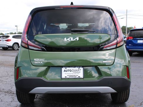 Used 2023 Kia Soul EX FWD image 5