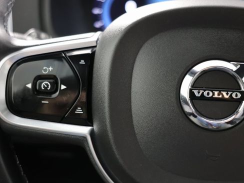 Used 2023 Volvo XC90 T8 Ultimate image 32