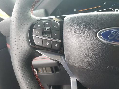 Used 2026 Ford Explorer ST-Line w/ ST-Line Street Pack AWD/4WD image 12