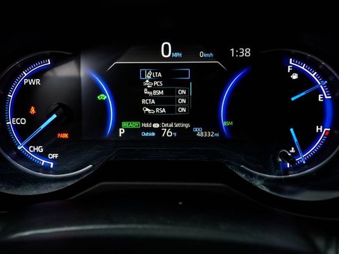 Used 2024 Toyota RAV4 XLE AWD/4WD image 33